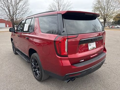 Used 2024 GMC Yukon Denali image 3