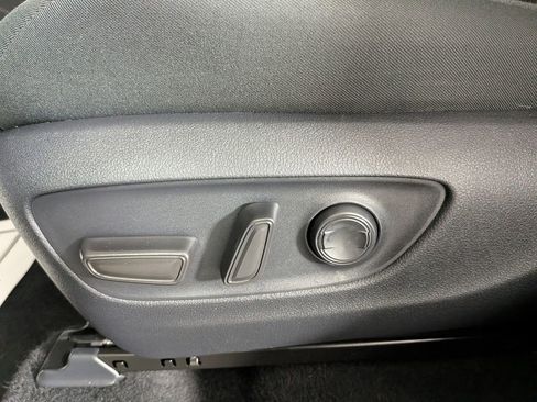 Used 2025 Toyota RAV4 XLE image 17