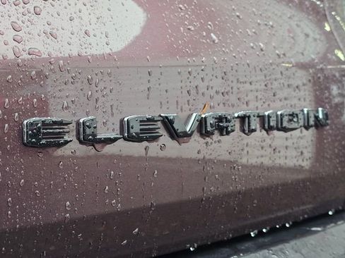 Used 2024 GMC Acadia Elevation image 17