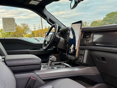 New 2025 Ford F150 Lightning Lariat image 13