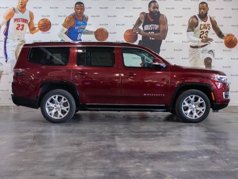 Used 2022 Jeep Wagoneer Series II image 18