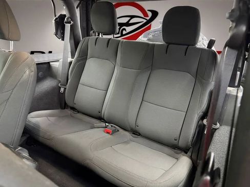 Used 2021 Jeep Wrangler Sport AWD/4WD image 13