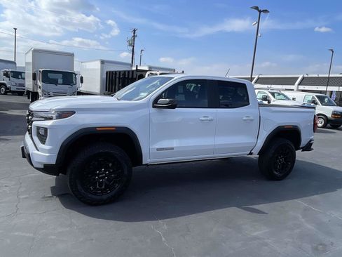 New 2026 GMC Canyon Elevation w/ Convenience Package image 9