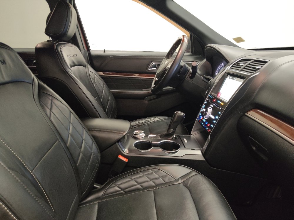 Used 2018 Ford Explorer Platinum AWD/4WD image 21