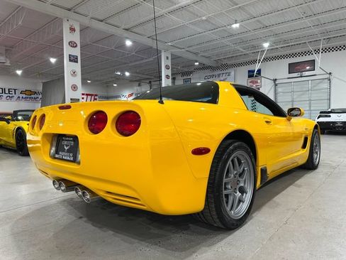Used 2004 Chevrolet Corvette Z06 w/ Memory Package RWD image 3