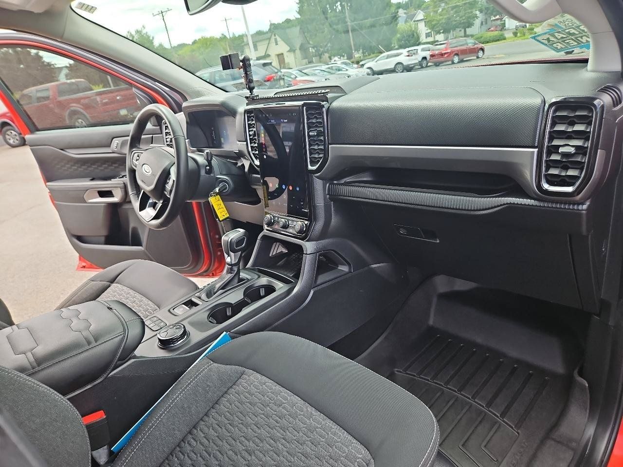 Used 2024 Ford Ranger XLT w/ Technology Package AWD/4WD image 17