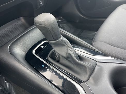 Used 2025 Toyota Corolla LE image 17