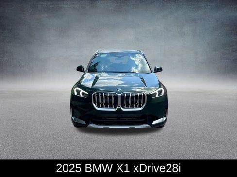 Used 2025 BMW X1 xDrive28i w/ Convenience Package AWD/4WD image 3