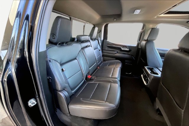 Used 2024 GMC Sierra 1500 SLT w/ SLT Convenience Package AWD/4WD image 17