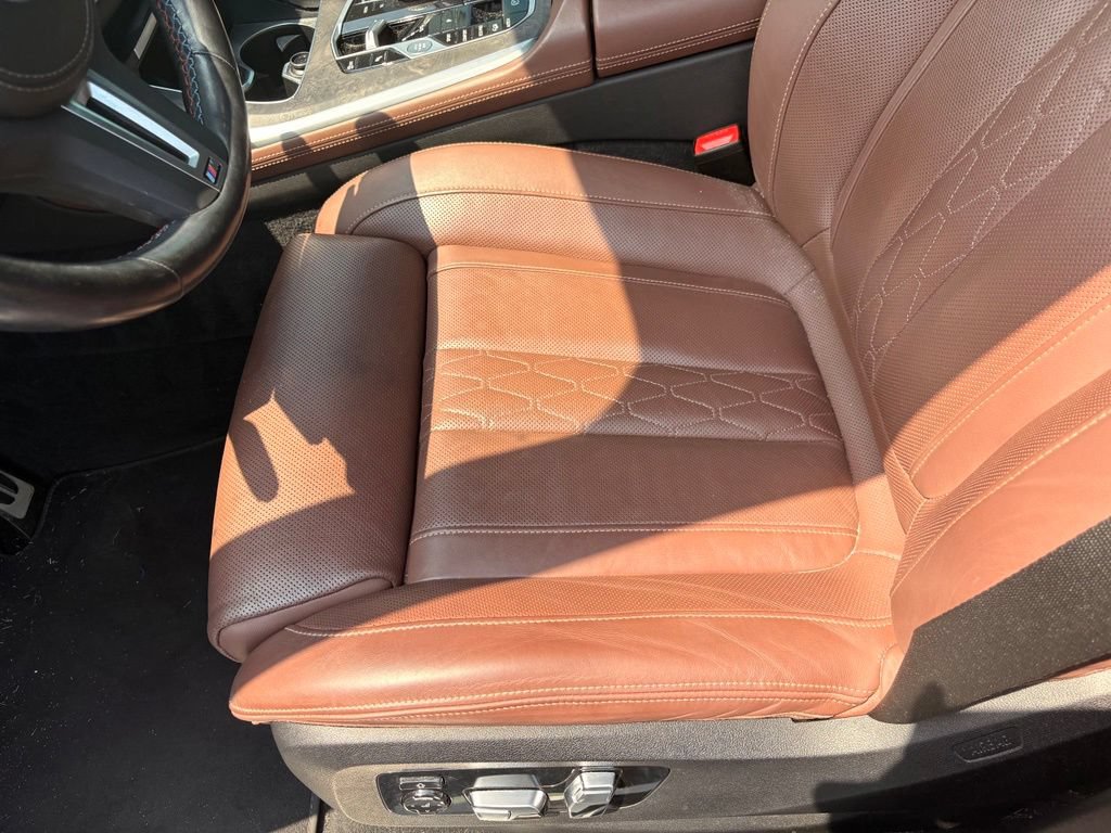 Used 2024 BMW X7 M60i AWD/4WD image 24