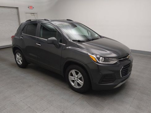 Used 2020 Chevrolet Trax LT w/ Driver Confidence Package FWD image 11