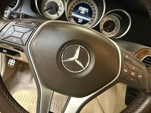 Used 2013 Mercedes-Benz C 250 Sedan image 20
