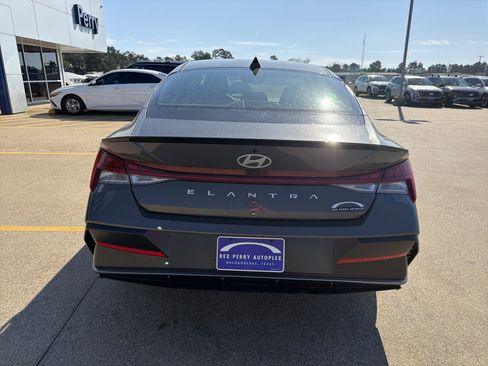 New 2026 Hyundai Elantra SEL Sport Premium w/ Cargo Package image 29