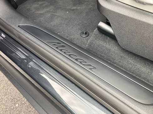 Used 2026 Porsche Macan AWD/4WD image 12