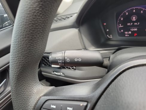 Used 2023 Honda Accord EX image 23