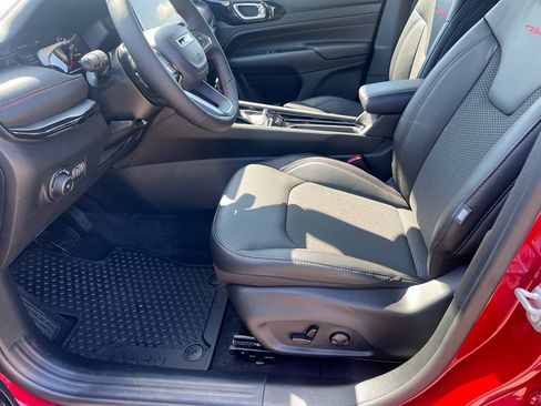 New 2026 Jeep Compass Trailhawk image 20