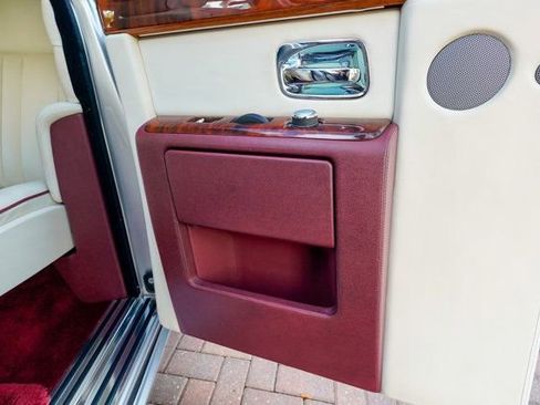 Used 2013 Rolls-Royce Phantom Sedan image 72