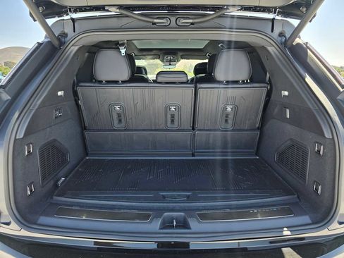 New 2026 Cadillac Escalade IQ Luxury 1 w/ LPO, Floor Liner Package image 10
