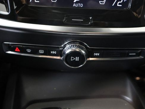 Used 2019 Volvo S60 T5 R-Design image 48