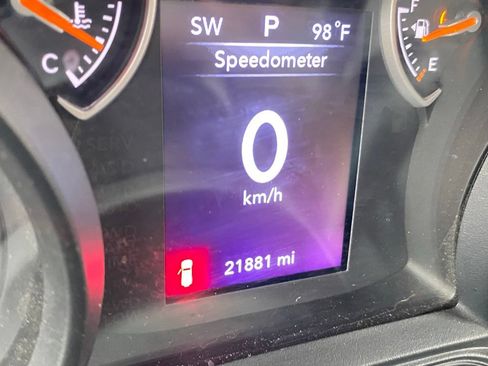 Used 2024 Jeep Wrangler Sport AWD/4WD image 5