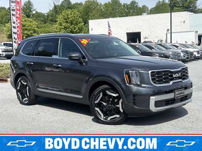 Used 2023 Kia Telluride S w/ S Sunroof Package