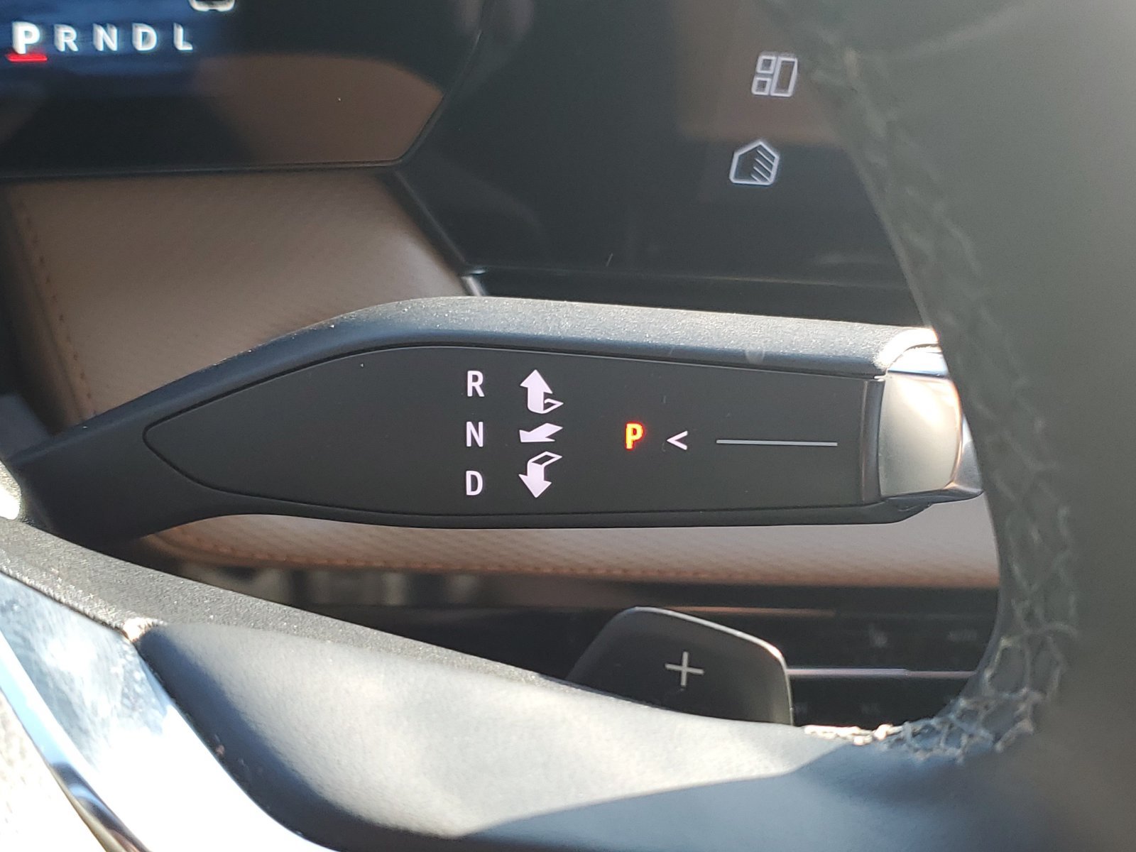 Used 2025 Chevrolet Equinox ACTIV w/ Safety and Technology Package AWD/4WD image 27