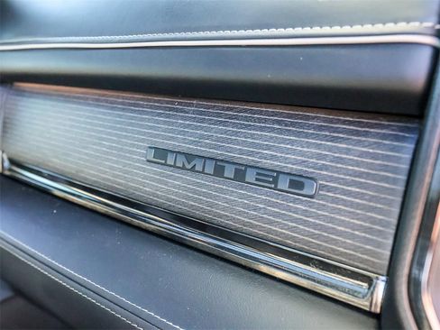 Used 2022 RAM 1500 Limited w/ Body Color Bumper Group image 17