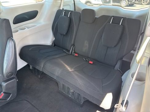 Used 2023 Chrysler Voyager LX FWD image 25