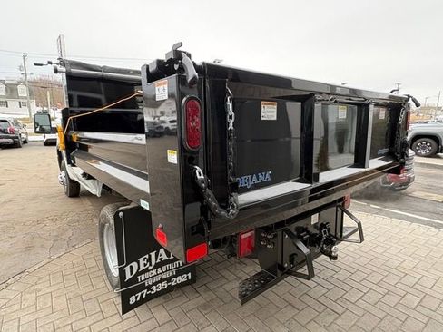 New 2026 GMC Sierra 3500 Pro w/ Convenience Package image 7