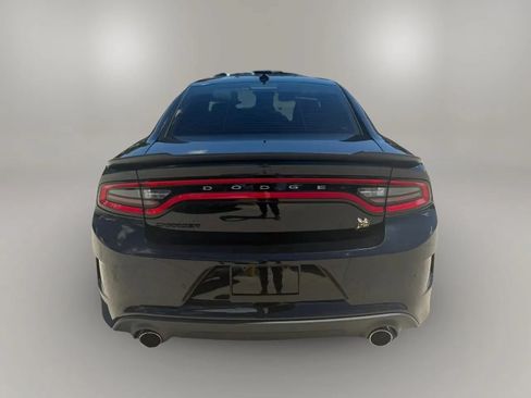 Used 2019 Dodge Charger Scat Pack RWD image 6