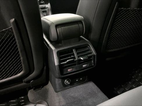 Used 2022 Audi Q3 2.0T Premium w/ Convenience Package image 35