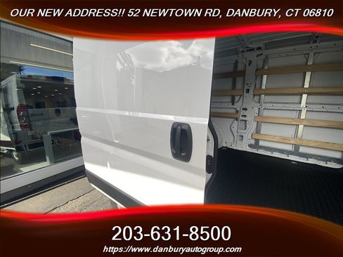 Used 2025 RAM ProMaster 2500 w/ U-Haul Equipment Group FWD image 22