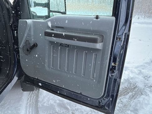 Used 2013 Ford F450 XL w/ Snow Plow Prep Pkg image 51