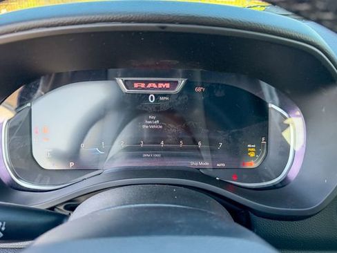 New 2026 RAM 1500 4x4 Crew Cab image 18