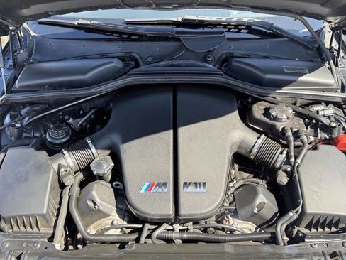 Used 2010 BMW M5 RWD image 5