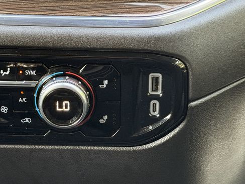 Used 2024 GMC Sierra 1500 Elevation AWD/4WD image 22