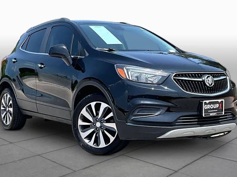 Used 2022 Buick Encore Preferred AWD/4WD image 3