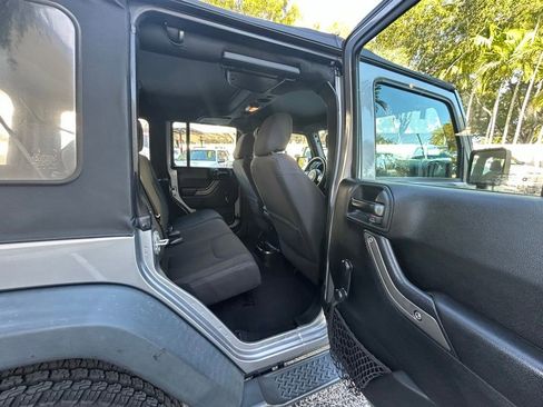 Used 2017 Jeep Wrangler Unlimited Sport image 21