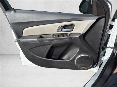 Used 2012 Chevrolet Cruze LT w/ All-Star Edition FWD image 12
