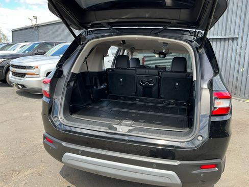 Used 2025 Honda Pilot EX-L image 24
