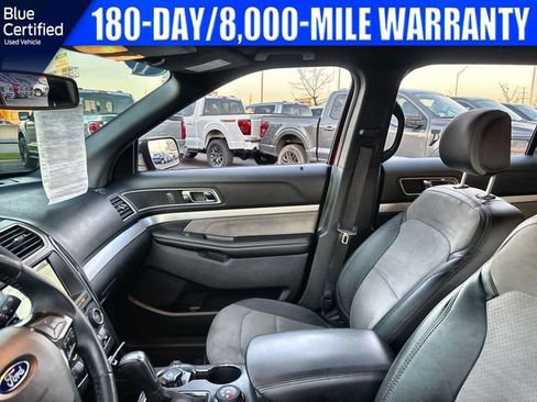 Certified 2017 Ford Explorer XLT w/ Equipment Group 202A image 14