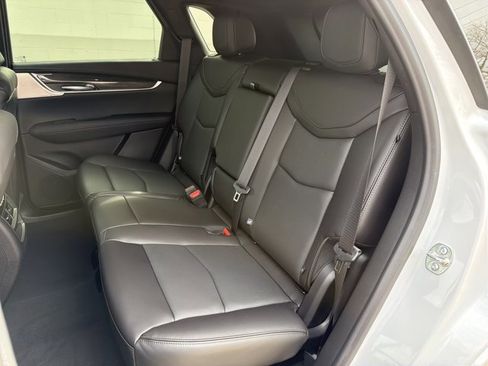 New 2026 Cadillac XT5 Sportv w/ LPO, Floor Liner Package AWD/4WD image 26