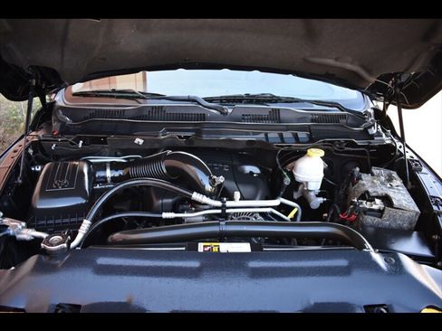 Used 2018 RAM 1500 Sport w/ Sport Premium Group image 39