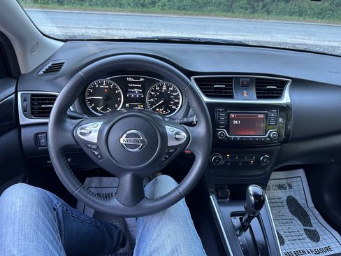 Used 2016 Nissan Sentra SV FWD image 26
