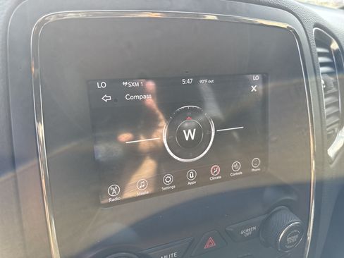 Used 2019 Dodge Durango GT RWD image 23