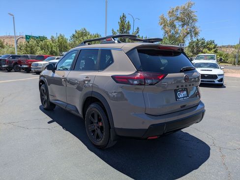 Used 2026 Nissan Rogue SV w/ Rock Creek Premium Package AWD/4WD image 5