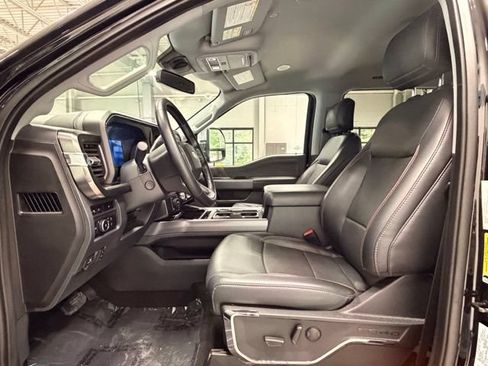 Used 2023 Ford F250 Lariat w/ Lariat Ultimate Package AWD/4WD image 31
