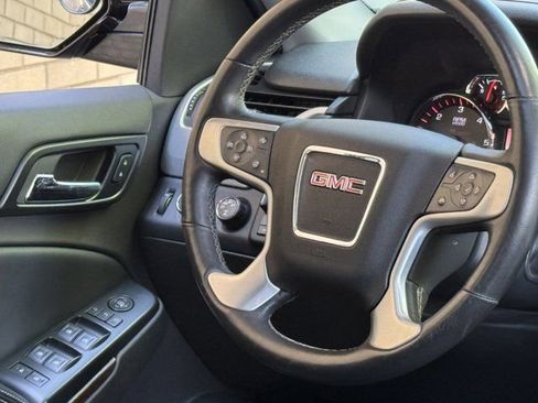 Used 2015 GMC Yukon XL SLT w/ HD Trailering Package AWD/4WD image 17