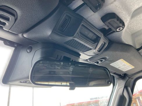 Used 2024 Jeep Wrangler Unlimited Sahara AWD/4WD image 28