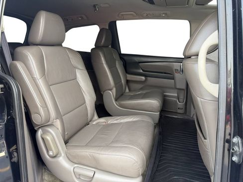 Used 2016 Honda Odyssey Touring image 17